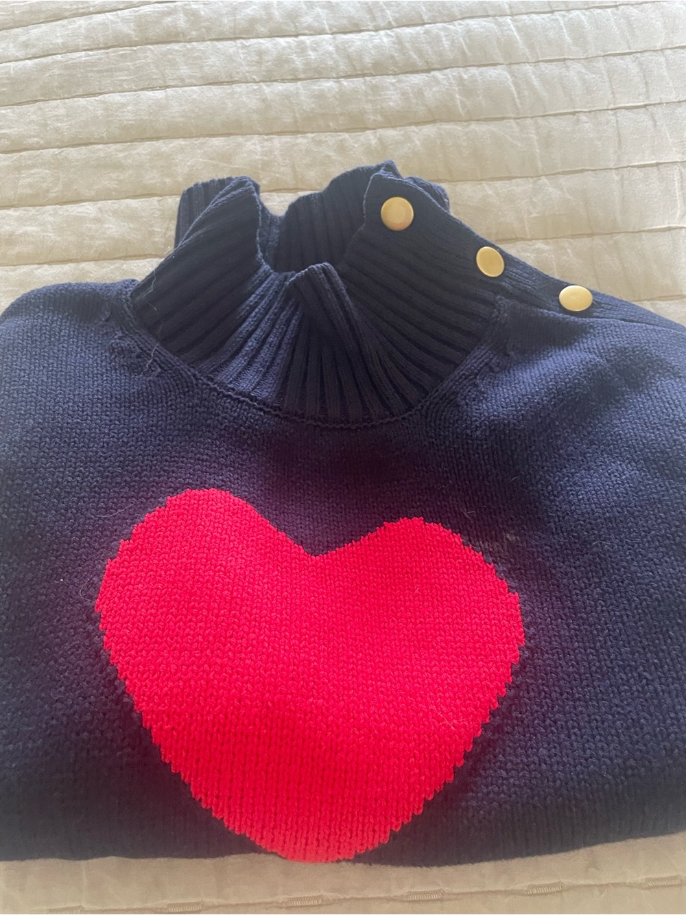 Free Assembly heart sweater large